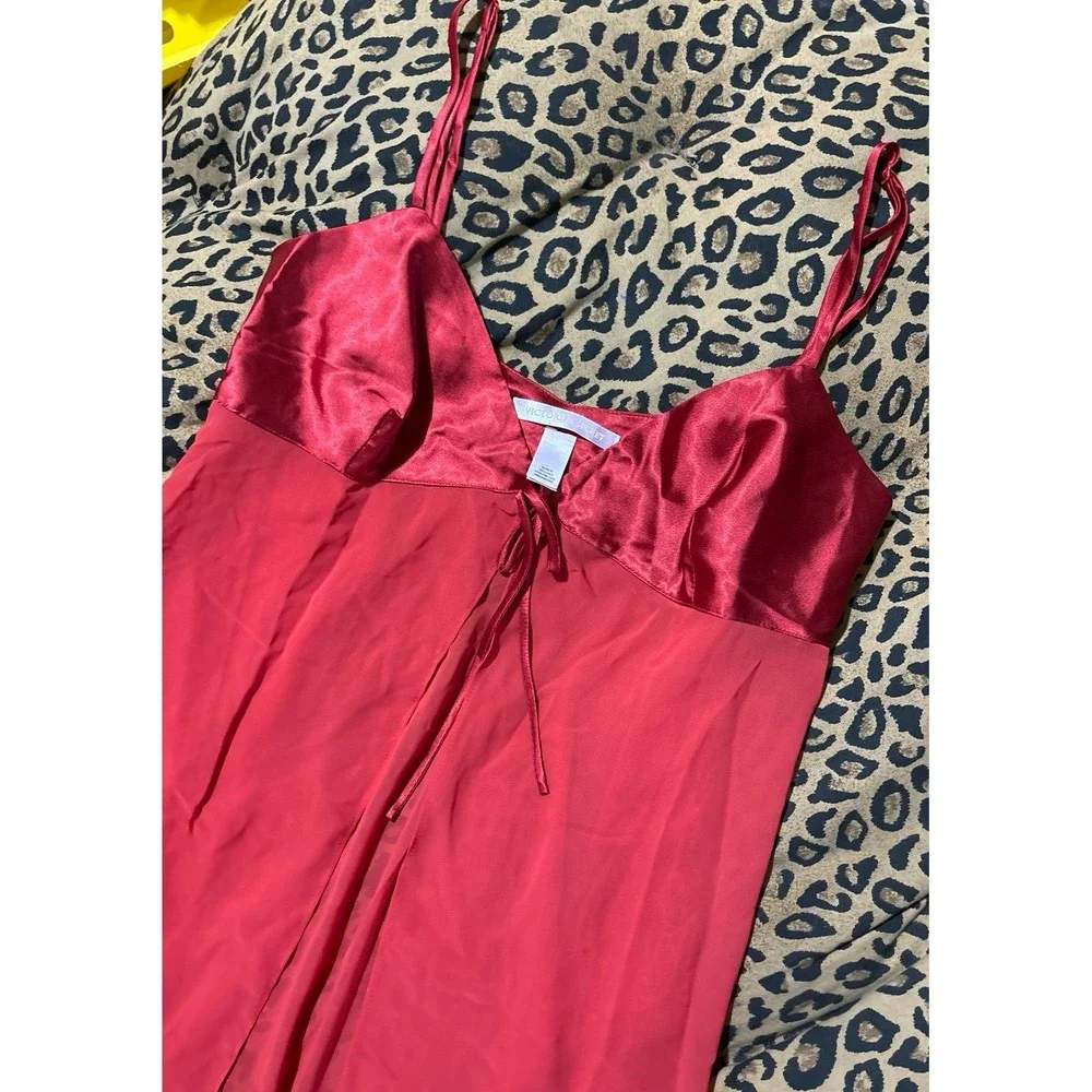 Victoria's Secret Vintage Red Satin & Sheer Short Chemise Lingerie Nightgown,‎ L